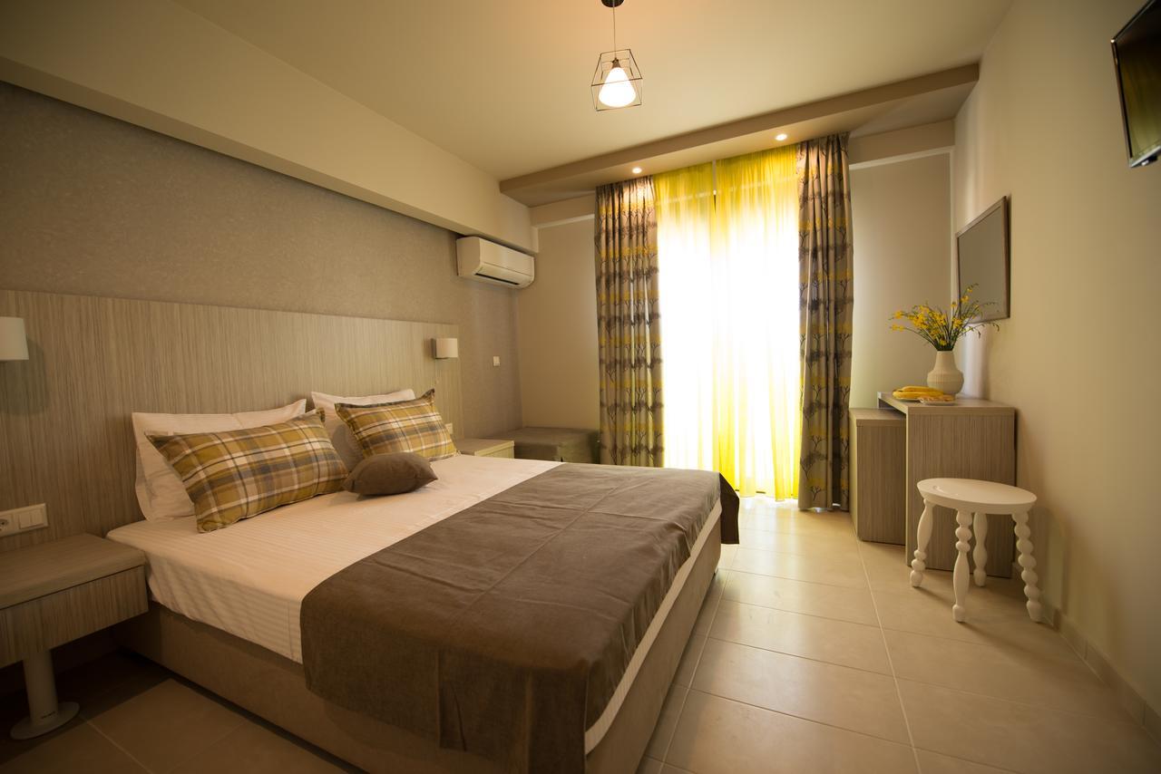 Aloe Hotel *